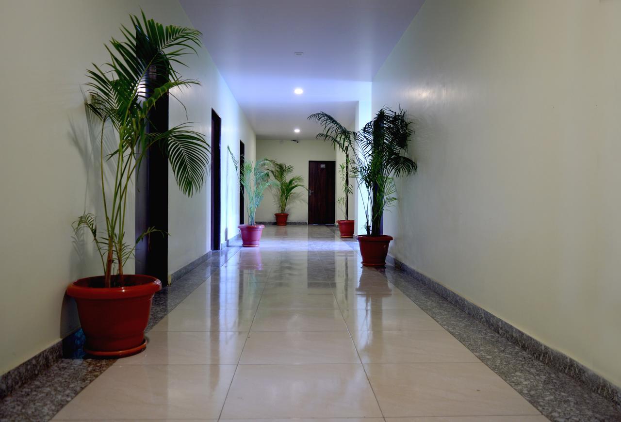 Oyo 6697 Hotel Green Lemon Джайпур Екстериор снимка