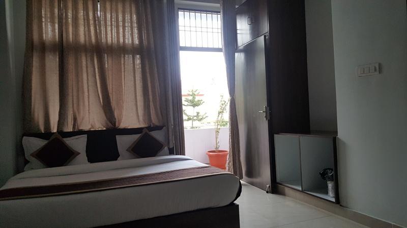 Oyo 6697 Hotel Green Lemon Джайпур Екстериор снимка