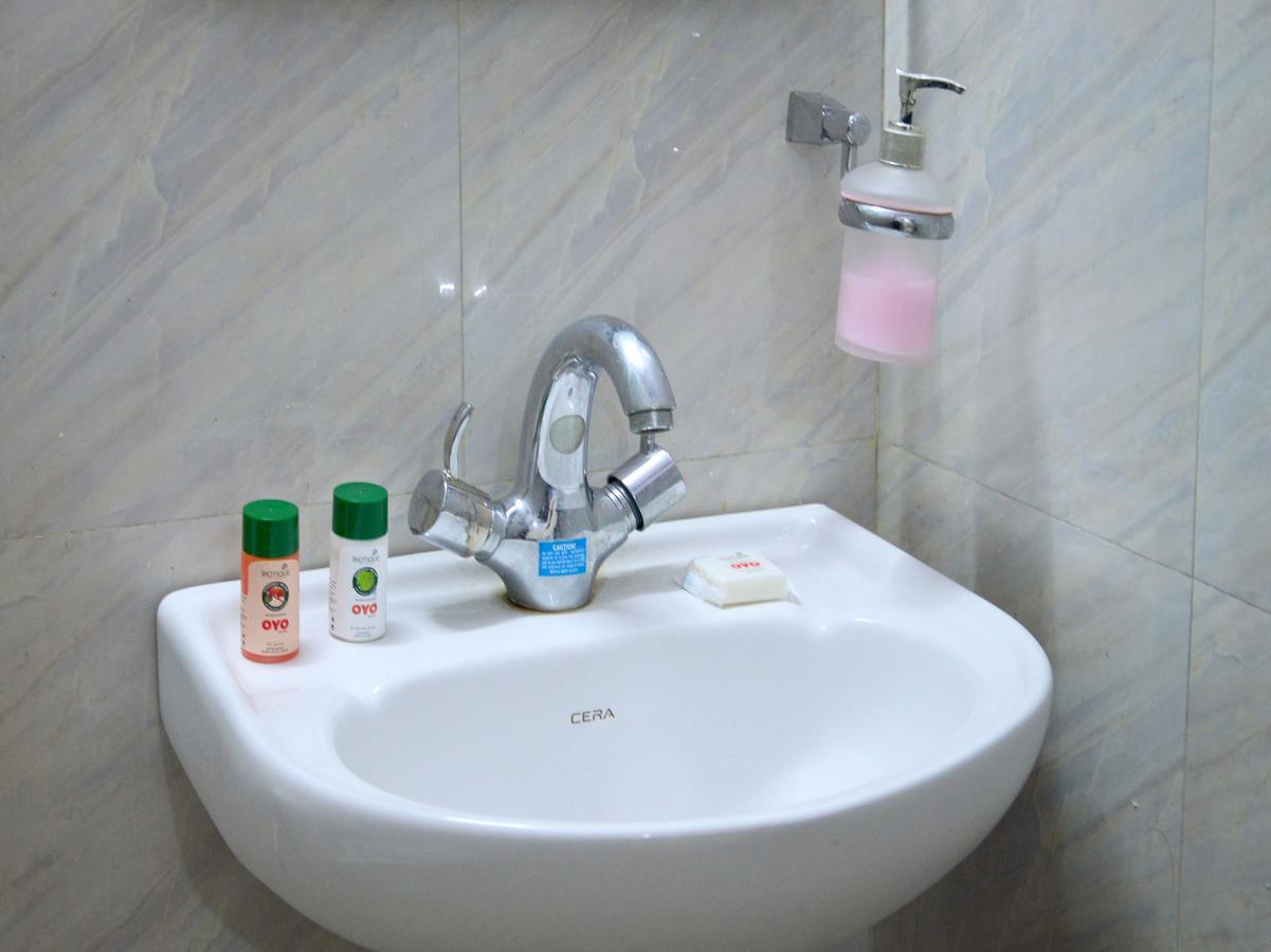 Oyo 6697 Hotel Green Lemon Джайпур Екстериор снимка