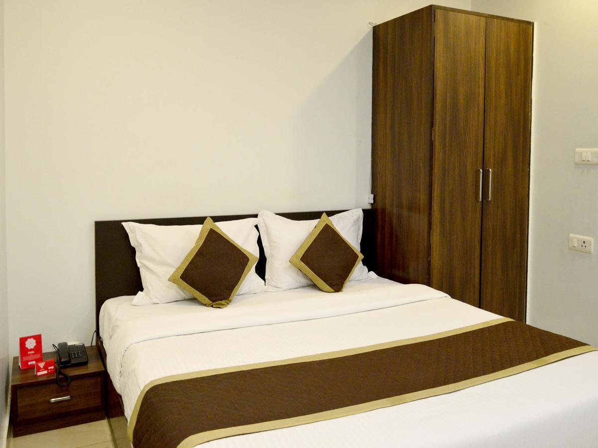 Oyo 6697 Hotel Green Lemon Джайпур Екстериор снимка
